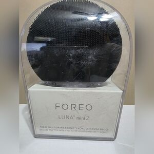 Foreo Luna Mini 2 Facial Cleansing Device - Black